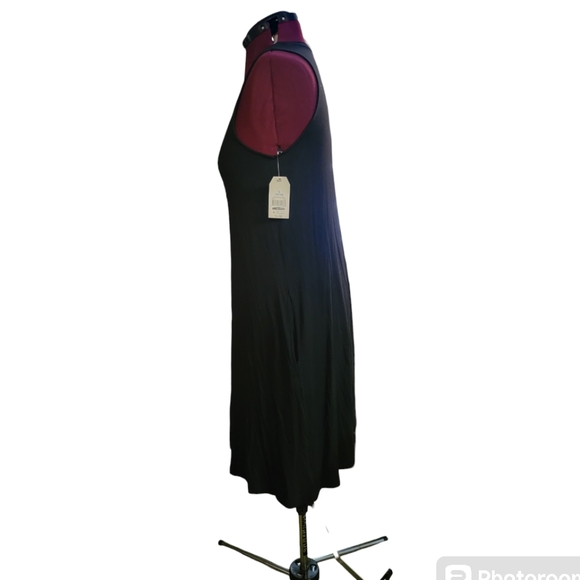 Time and Tru sleeveless loose fit dress with pockets - Picture 4 of 12